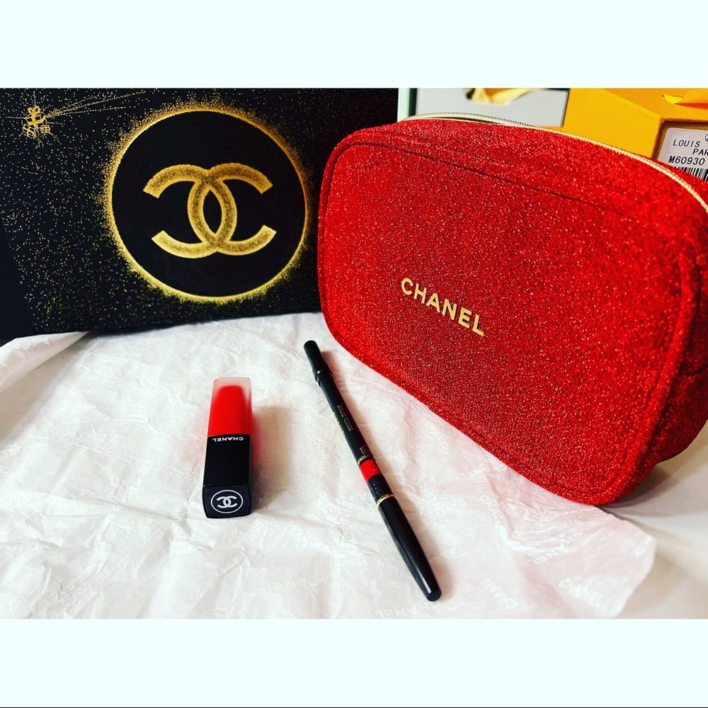 Chanel Couture Holiday limited collection
